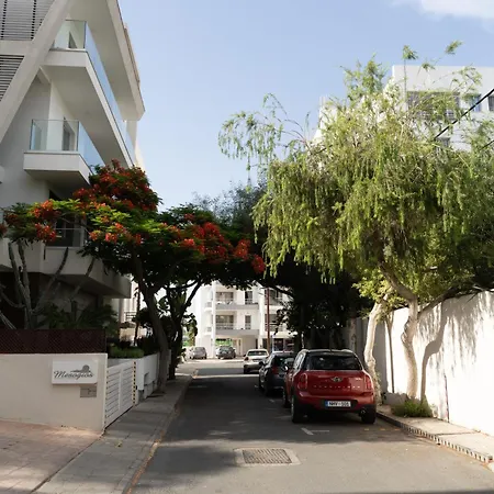 Elegant 2Bdr Flat, 8 Min Walk From Finikoudes Beach * Larnaca